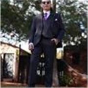 I am a really open person, I really like to teach and my lessons are aimed to mostly adults that would like to ler something new 