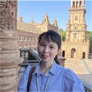 Soy una profesora de chino paciente y llena de entusiasmo y adaptar las clases según el nivel de cada estudiante. 
