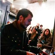 Musico multi-instrumentista ofrece clases de ejecucion del instrumento asi como de lectura y teoria. Preparacion para conservatorios o para simplemente tocar por gusto