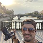 Profesor de fotografía apto para todas las edades edades y niveles.