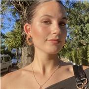 Profesora de preescolar, infantil y primaria. Siempre con ganas de trabajar y disfrutando de ello.