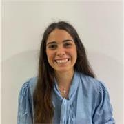 Maestra de Educación Primaria con especialidad en lengua extranjera inglés y experiencia impartiendo clases particulares