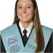Graduada en Traducción e Interpretación de Inglés, con experiencia dando clases de refuerzo .