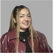  profesora apasionada y creativa, capaz de hacer que la biología sea divertida y fácil de entender. Todas las edades 