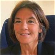 Donne cours de Français et d' histoire, de droit ou de communication