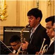 Músico profesional y experiencia dictando clases a niños