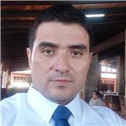 Maestro de ingles dando clases de ingles presenciales y en linea