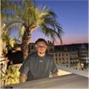 Estudiante de C1, con B2 certificado por Cambridge.