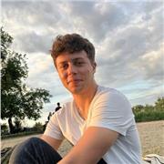 Studente Universitario disponibile per aiuto compiti di qualsiasi materia