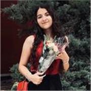 Estudiante de educación infantil sin experiencia previa pero con mucha ilusión y ambición de aprender y enseñar mis conocimientos.