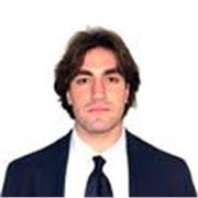 Laureato in lingua giapponese presso  L'Orientale  offre lezioni di grammatica