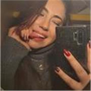 Laureata in Economia ed ex studentessa liceale linguistica, offro lezioni personalizzate con un approccio pratico e alla mano.