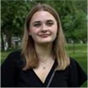 Étudiante internationale expérimentée propose cours d’anglais en ligne adaptés aux jeunes élèves