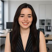 Soy flexible, cercana y creativa, dispuesta a adaptarme al formato (online o presencial) y a las necesidades de cada estudiante