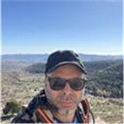 Llevo más de 15 años en marketing digital, he tenido una academia de formación, también he dado consultorías