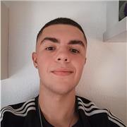 Estudiante del Doble Grado en Derecho y Filosofía con ganas de compartir mi conocimiento con aquel que lo necesite