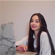 Soy Psicóloga y me encanta enseñar. Por eso me dedico a dar clases de repaso a alumnos de primaria y la ESO. 
