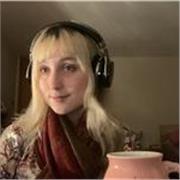 I am a Cambridge educated student hoping to help any GCSE students who need that extra boost for English!