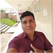 Maestro de apoyo escolar para diferentes edades en computación y diseño