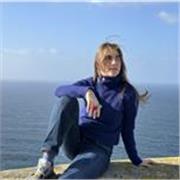 Profesora de pintura y fotografía