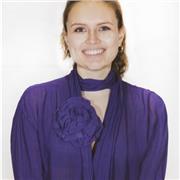 Insegnante privata madrelingua di italiano per stranieri, ma anche inglese, spagnolo e francese, per tutte le età e livelli