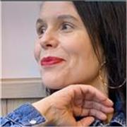 I am an experienced art teacher able to tutor gcse and a’level students in both art and photography 