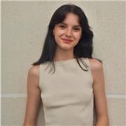 Soy una persona enérgica y cercana que adora enseñar.