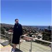 Profesor de lengua y literatura apto para primaria y secundaria incluyendo bachillerato. También para dar español a extranjeros. 
