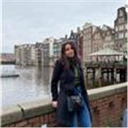 Licenciada en Psicopedagogía, con amplia experiencia acompañando niños y adolescentes de 3 a 18 años en materias escolares y organ