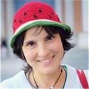 Profesora licenciada con larga experiencia en la enseñanza de idiomas se ofrece a dar clases de español a extranjeros.