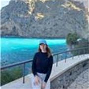 Profesora titulada de inglés, con mas de 3 años de experiencia. Bilingüe por tener padre norteamericano y nacer en España. 