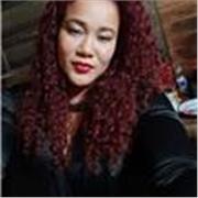 Profesora de apoyo para niños pequeños desde el principio del idioma turco