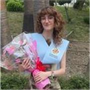 Estudiante de filología hispánica, titulada en un nivel C1 en inglés, imparto clases particulares de español y de lengua inglesa