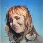 Me encanta enseñar filosofía y valores a través de las herramientas del pensamiento crítico y la filosofía socrática. 