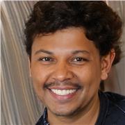 Professeur d'Arabe à Bastia, Dévoué à l'Enseignement Linguistique et à la Réussite de ses Élèves