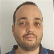 Laureato in Economia, offre lezioni di matematica per studenti delle scuole medie e superiori, qualsiasi indirizzo