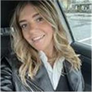 Laureanda in scienze linguistiche, profilo lingue per l’impresa è diplomata al liceo linguistico. Offro ripetizioni di inglese e spagnolo