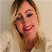 Profesora de Español, especializada en adultos, niños, ancianos... Te ayudaré a aprender de una forma divertida