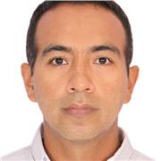 Professeur de mathe, comptabilité et espagnol avec plusieurs années d'expérience.