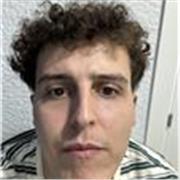 Soy una persona que maneja varios idiomas por lo que podría enseñar el español a gente inglesa y árabe perfectamente 