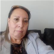 Profesora de Historia, geografía y ciencias sociales para estudiantes de 5 básico a IV medio