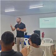 Professor particular de matemática. Mestrando do programa de pós graduação em ciências e matemática na UFPE