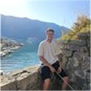 Kaufmännischer + psychologischer Tutor, bereit alle Altersklassen in (Wirtschafts)psychologischen Fächern zu unterrichten 