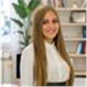 Native Italian tutor with a background in Modern Languages, offering online Italian lessons for beginners, students, and adults.
