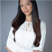 Profesora de teatro con servicio de niñera