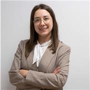 Periodista profesional con experiencia en lengua castellana, marketing digital y formación