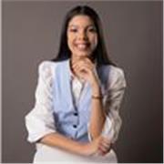 Clases de oratoria con especialista en liderazgo, lenguaje corporal y desarrollo comunicativo.