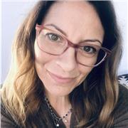 Sono insegnante e tutor con 15 anni di esperienza, offro lezioni private per italiano, materie umanistiche, metodo di studio.