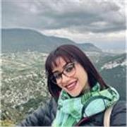 studentessa diplomata al liceo linguistico e certificata in lingue impartisce lezioni di lingue straniere e italiano