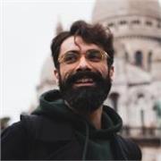 Avvocato, esperto di diritto, italiano e inglese